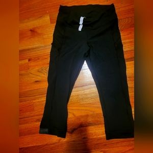 Lululemon cropped athletic pants 21 inch
